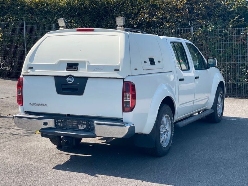 Gebraucht Nissan Navara 190 PS (139 kW) 2011 Weiß Pickup