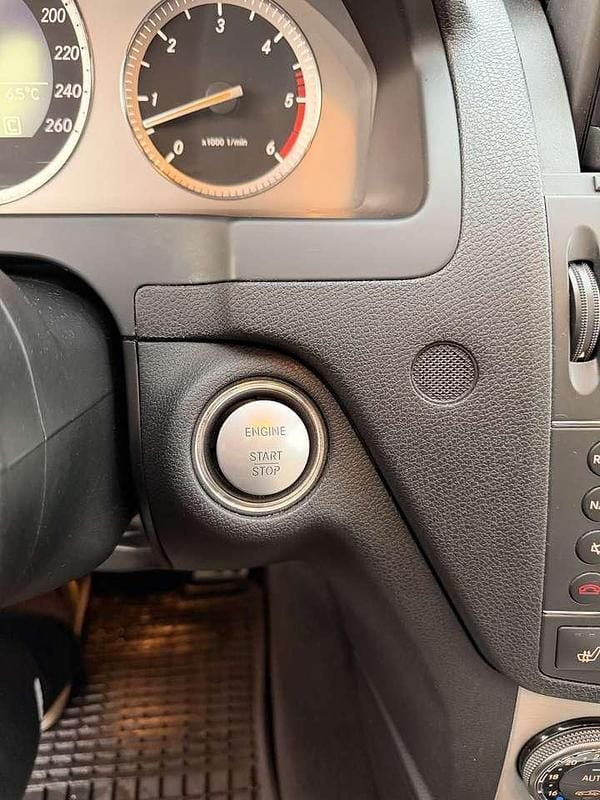 Gebraucht Mercedes C320 Avantgarde 224 PS (164 kW) 2007 Kombi