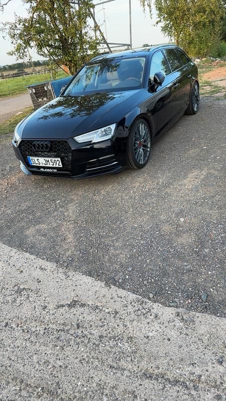 Schwarz Gebraucht 2016 Audi A4 Kombi | 17.000 € (Etwas zu teuer) - Bild 1/4