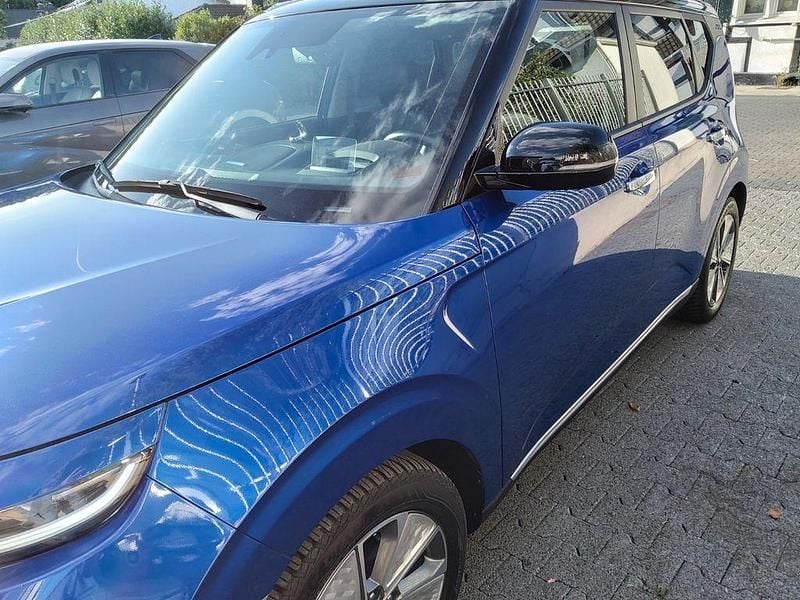 Blau Gebraucht 2019 Kia Soul EV Spirit SUV | 14.900 € (Fairer Preis) - Bild 1/4