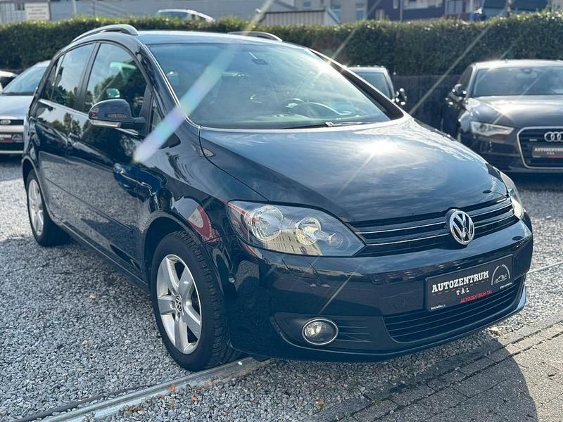 Schwarz Gebraucht 2010 VW Golf Plus Cross Team Van / Kleinbus | 6.490 € (Fairer Preis) - Bild 1/4
