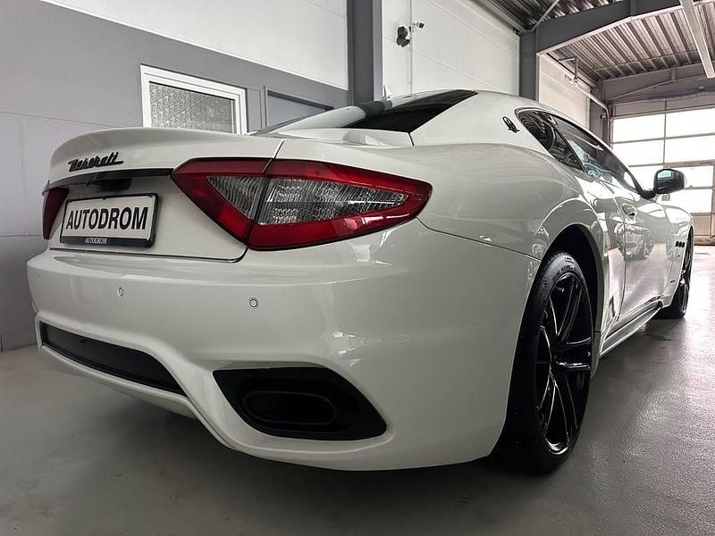 Gebraucht Maserati Granturismo 460 PS (338 kW) 2019 Weiß Coupé