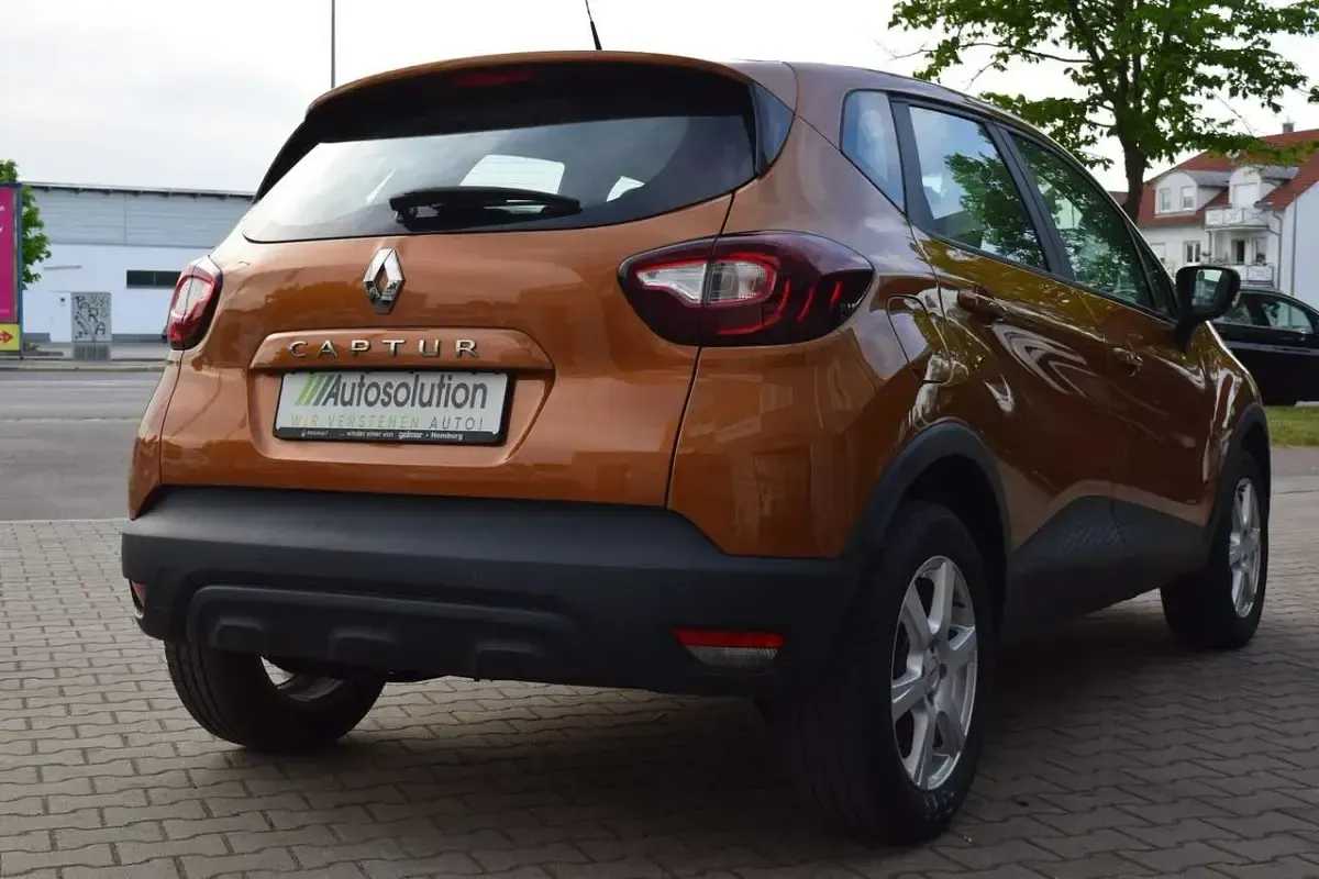 Occasion Renault Captur Life 90 ch (66 kW) 2019 Orange SUV