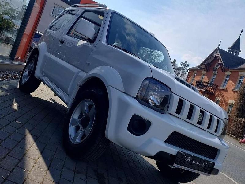 Gebraucht Suzuki Jimny Club 86 PS (63 kW) 2016 Weiß SUV