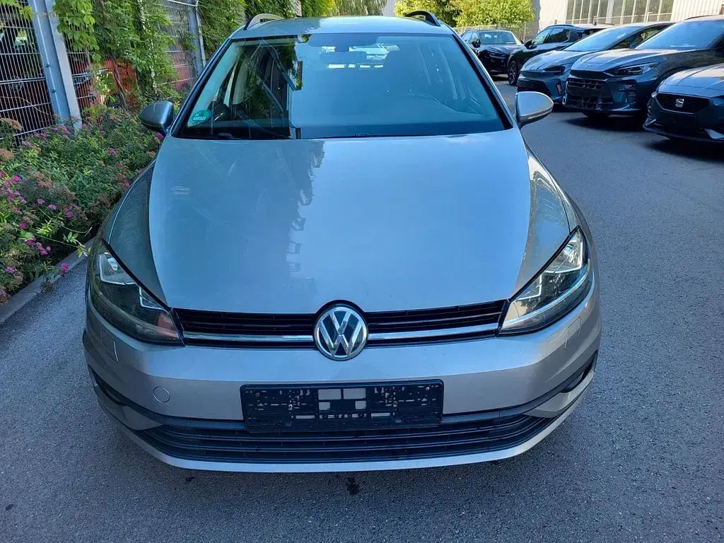 Gebraucht VW Golf VII 116 PS (85 kW) 2018 Grau Limousine