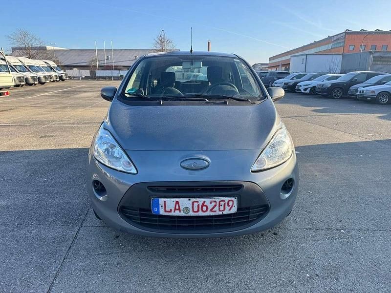 Gebraucht Ford Ka 69 PS (50 kW) 2014 Lagograu Kleinwagen