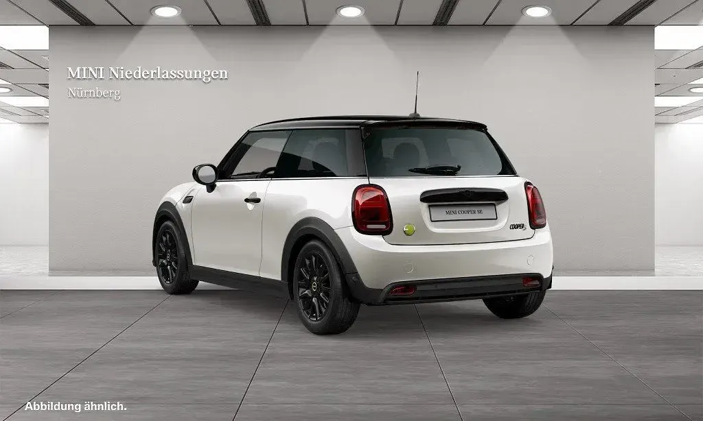 Gebraucht Mini Cooper SE 135 kW (184 PS) 2023 Weiß Kleinwagen