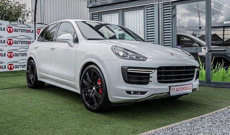 Weiß Gebraucht 2016 Porsche Cayenne GTS SUV | 47.900 € (Fairer Preis) - Bild 1/4