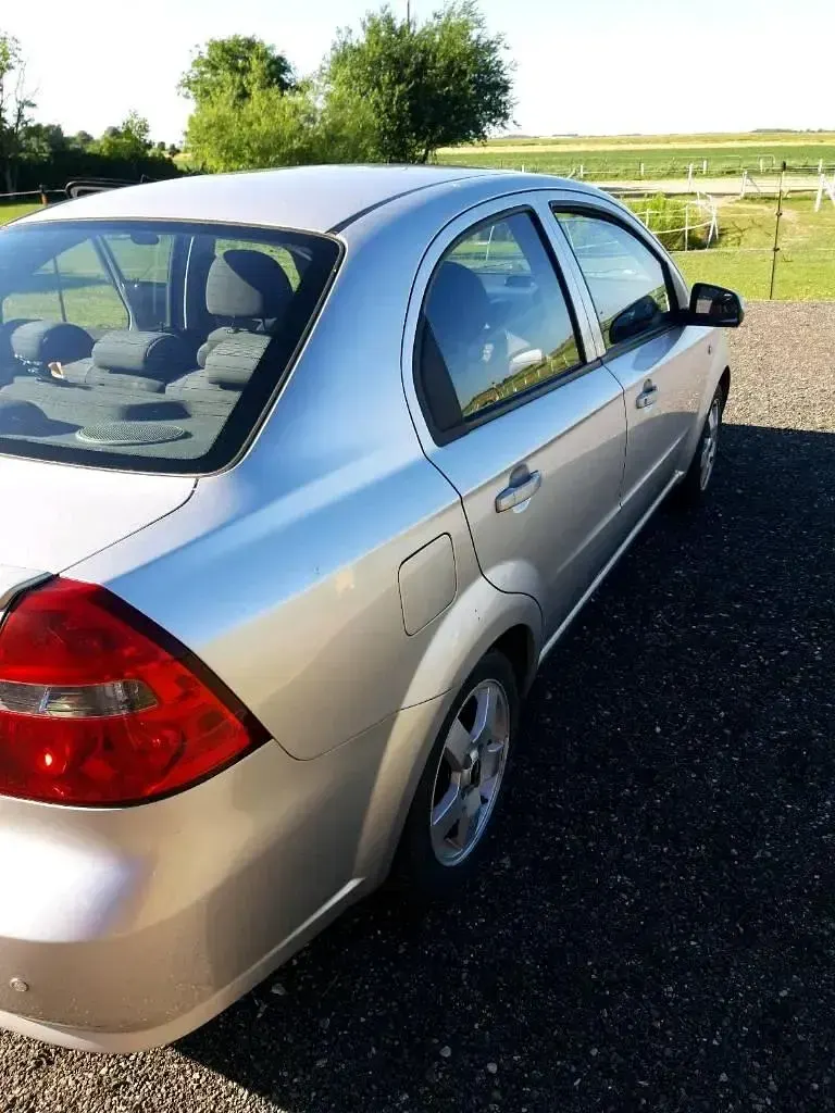 Gebraucht Chevrolet Aveo 94 PS (69 kW) 2006 Silber Limousine