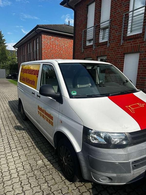 Weiß Gebraucht 2012 VW T5 Van | 9.750 € (Etwas zu teuer) - Bild 1/4