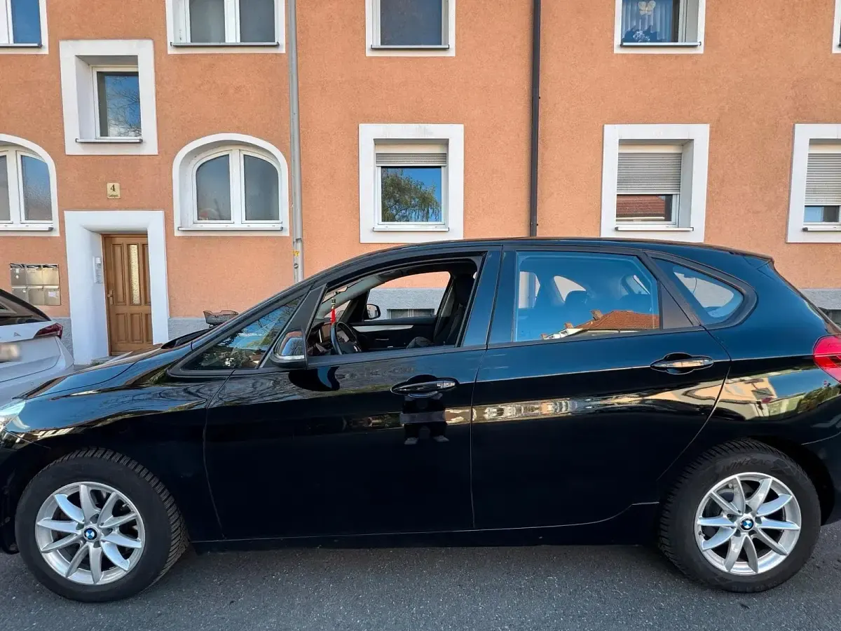 Używany BMW 220 190 KM (139 kW) 2015 Czarny Kombi