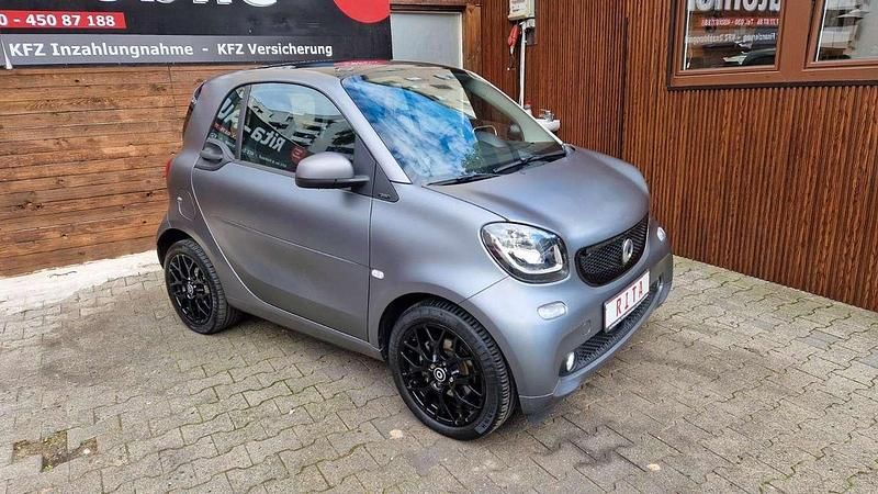 Gebraucht Smart ForTwo Coupé 60 kW (82 PS) 2017 Titania grey Coupé