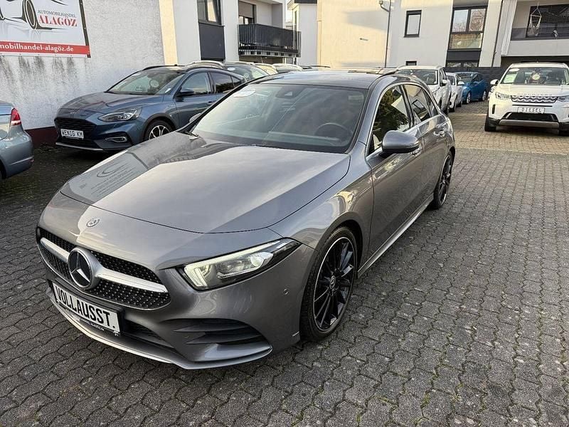 Gebraucht Mercedes A250 AMG line 224 PS (164 kW) 2019 Grau Limousine