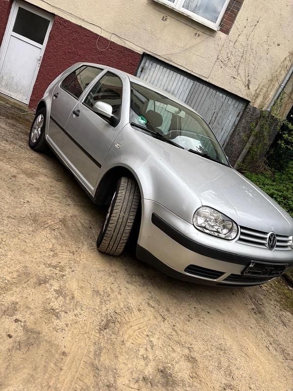 Gebraucht VW Golf IV 105 PS (77 kW) 2002 Silber Limousine
