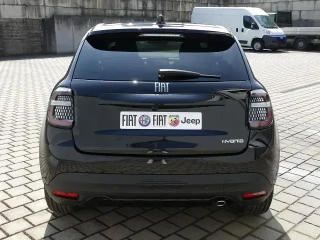 Gebraucht Fiat 600 La Prima 110 PS (80 kW) 2025 Schwarz SUV