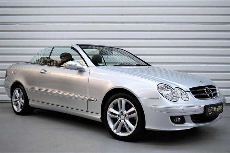 Silber Gebraucht 2008 Mercedes CLK200 Avantgarde Cabrio | 12.490 € (Fairer Preis) - Bild 1/4