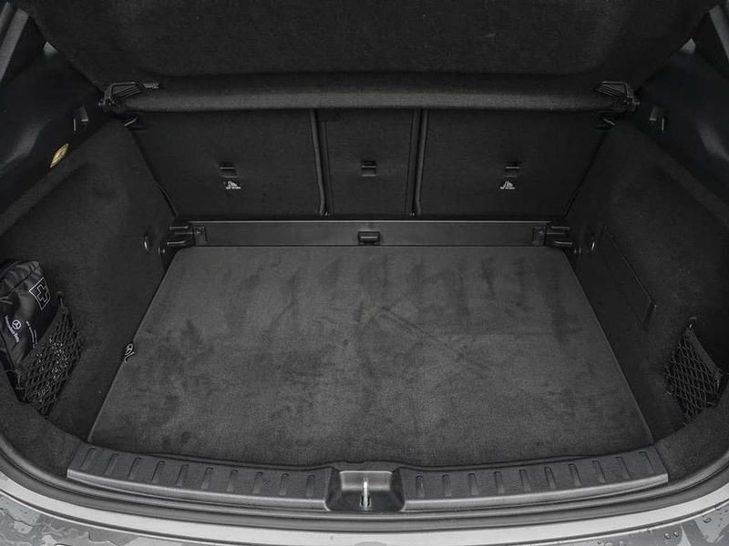 Gebraucht Mercedes GLA180 Advanced 150 PS (110 kW) 2024 Grau SUV