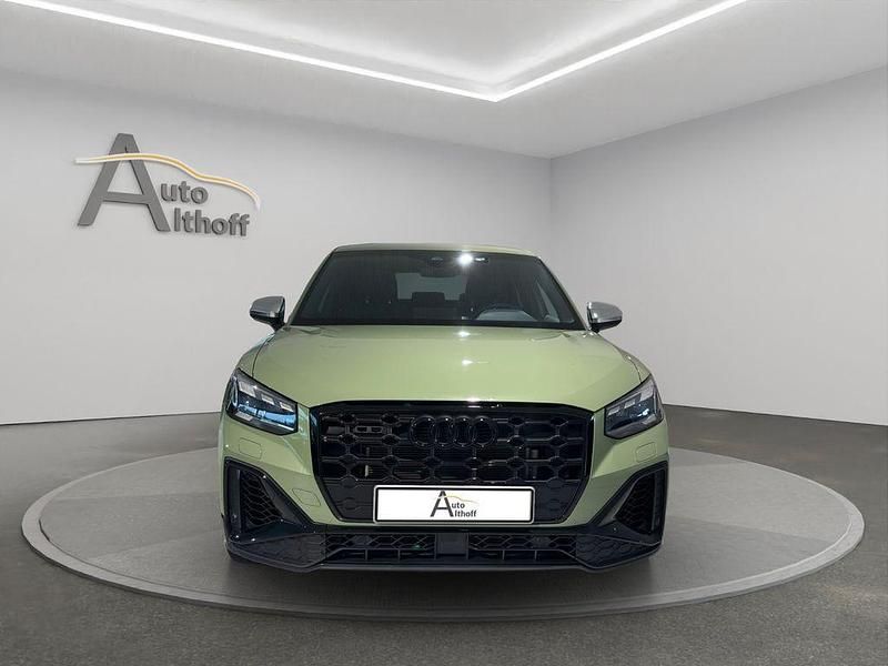 Gebraucht Audi SQ2 Sport 300 PS (220 kW) 2022 Apfelgrünmetallic SUV