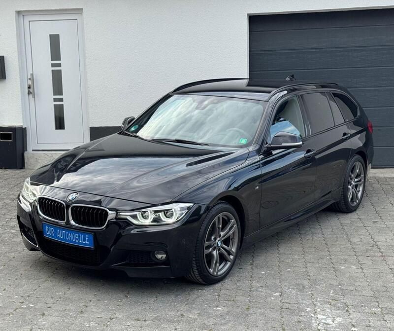 Schwarz Gebraucht 2017 BMW 320 M Sport Kombi | 13.370 € (Superpreis) - Bild 1/4