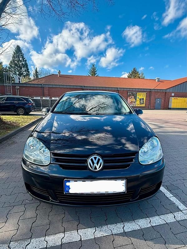 Gebraucht VW Golf V 75 PS (55 kW) 2005 Schwarz Kleinwagen
