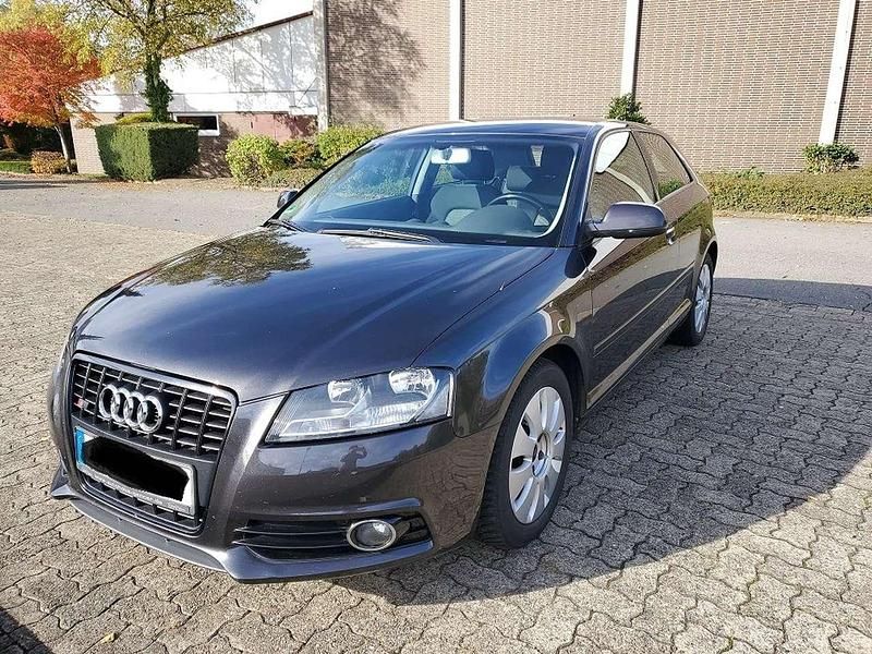 Gebraucht Audi A3 Ambition 140 PS (102 kW) 2010 Grau Limousine