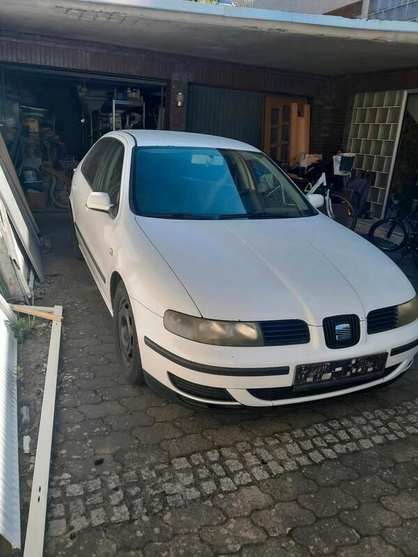 Weiß Gebraucht 2002 Seat Leon Kombi | 650 € (Superpreis) - Bild 1/3