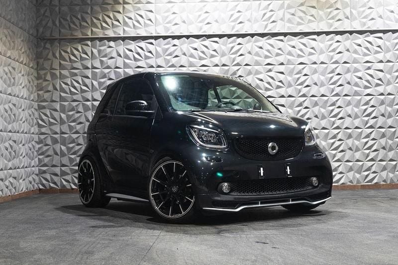 Schwarz Gebraucht 2016 Smart ForTwo Cabrio Brabus Cabrio | 30.900 € - Bild 1/4