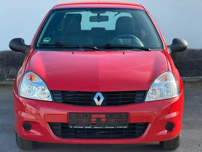 Gebraucht Renault Clio II Campus 58 PS (42 kW) 2011 Rot Limousine