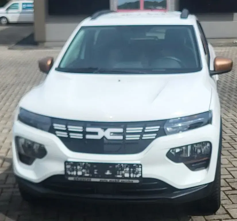 Gebraucht Dacia Spring Extreme 47 kW (65 PS) 2023 Weiß Kleinwagen