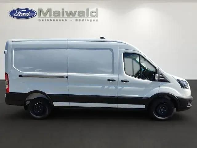 Gebraucht Ford Transit Trend 131 PS (96 kW) 2024 Frostweiß Van