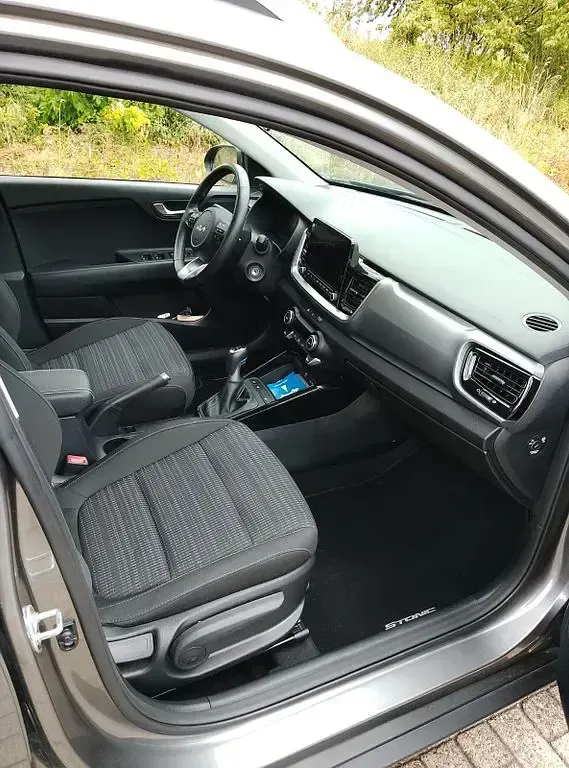 Gebraucht Kia Stonic Vision 101 PS (74 kW) 2024 Grau SUV
