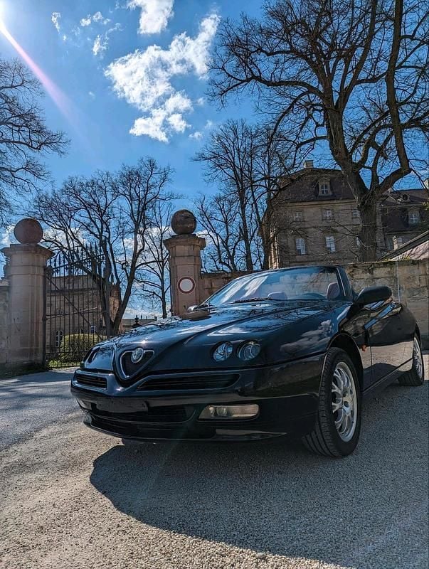 Schwarz Gebraucht 1999 Alfa Romeo Spider Cabrio | 5.500 € (Fairer Preis) - Bild 1/4