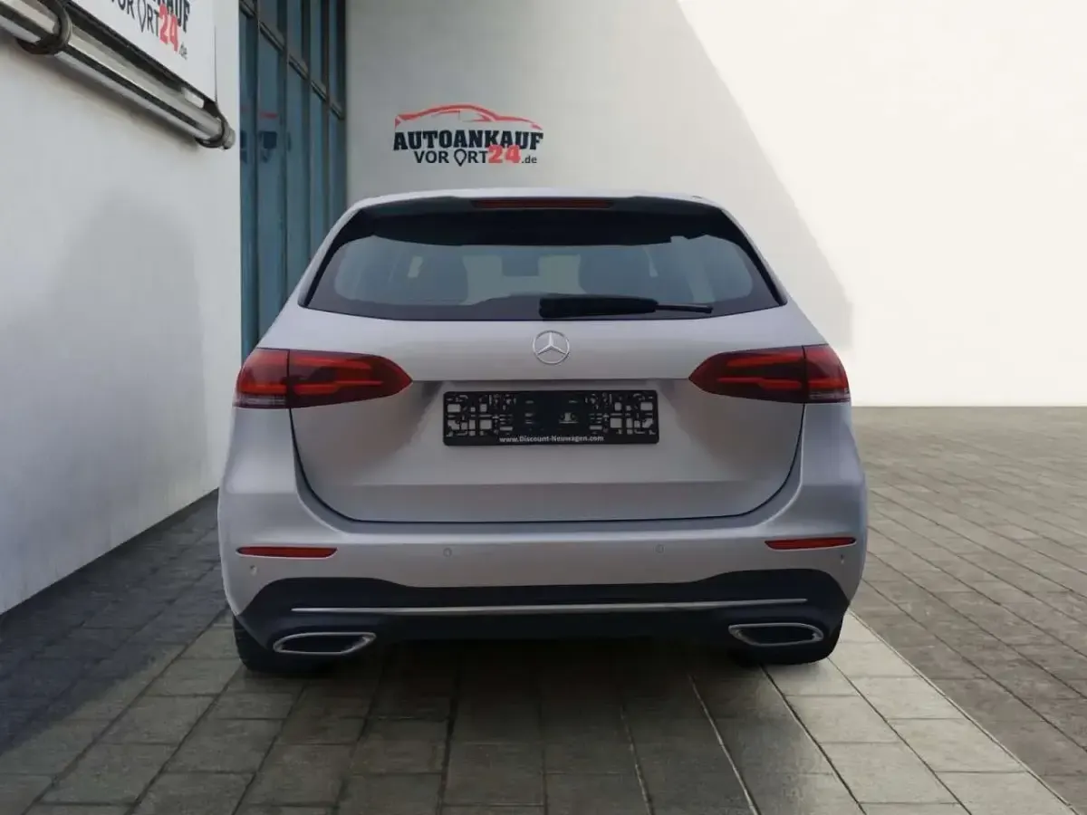 Gebraucht Mercedes B200 Progressive 163 PS (119 kW) 2020 Silber Kleinwagen