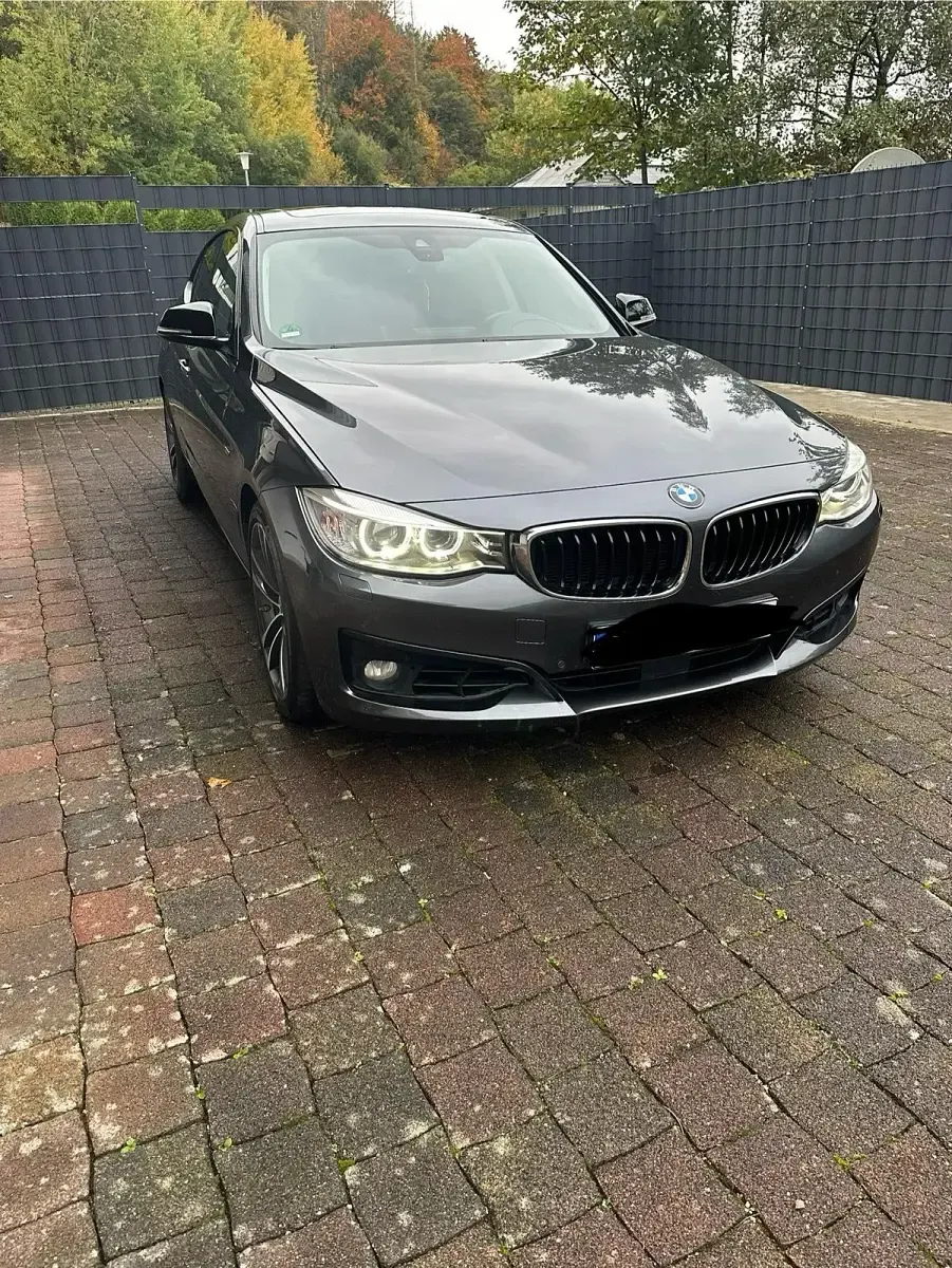 Gebraucht BMW 335 Sport Line 306 PS (225 kW) 2013 Grau Limousine