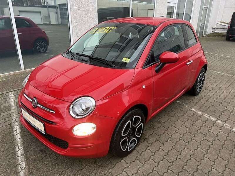 Rot Gebraucht 2022 Fiat 500 Club Kleinwagen | 11.997 € (Fairer Preis) - Bild 1/4