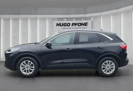 Gebraucht Ford Kuga Titanium 150 PS (110 kW) 2021 Schwarz SUV