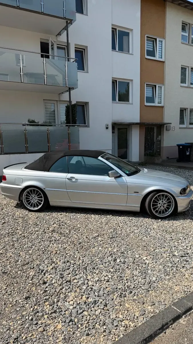 Gebraucht BMW 320 Cabriolet 170 PS (125 kW) 2003 Silber Cabrio