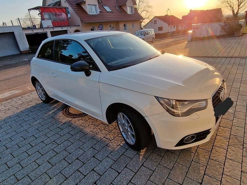 Gebraucht Audi A1 Ambition 86 PS (63 kW) 2011 Weiß Kleinwagen
