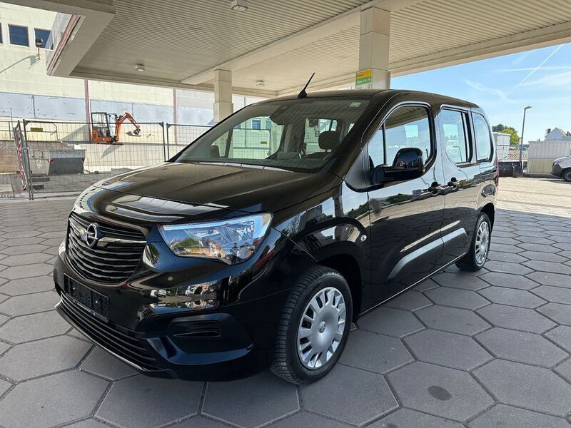 Schwarz Gebraucht 2019 Opel Combo Life Edition Van / Kleinbus | 10.499 € (Guter Preis) - Bild 1/4