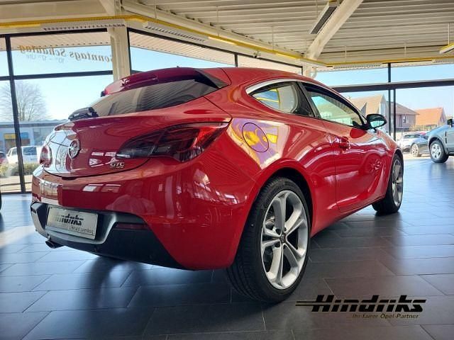Gebraucht Opel Astra GTC Innovation 179 PS (131 kW) 2013 Rot Coupé
