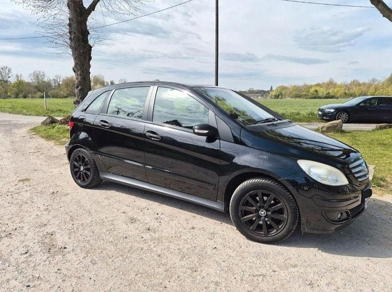 Gebraucht Mercedes B170 116 PS (85 kW) 2006 Schwarz Van / Kleinbus