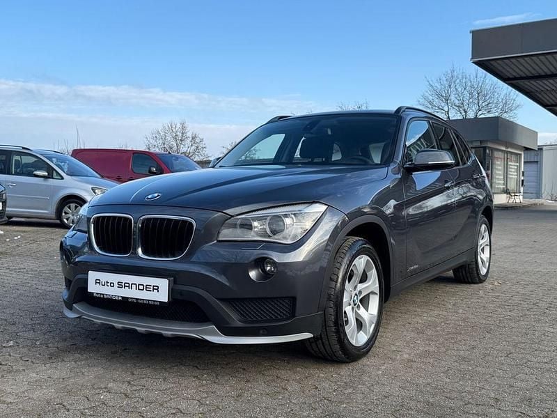 Grau Gebraucht 2015 BMW X1 Advantage SUV | 11.950 € (Guter Preis) - Bild 1/4