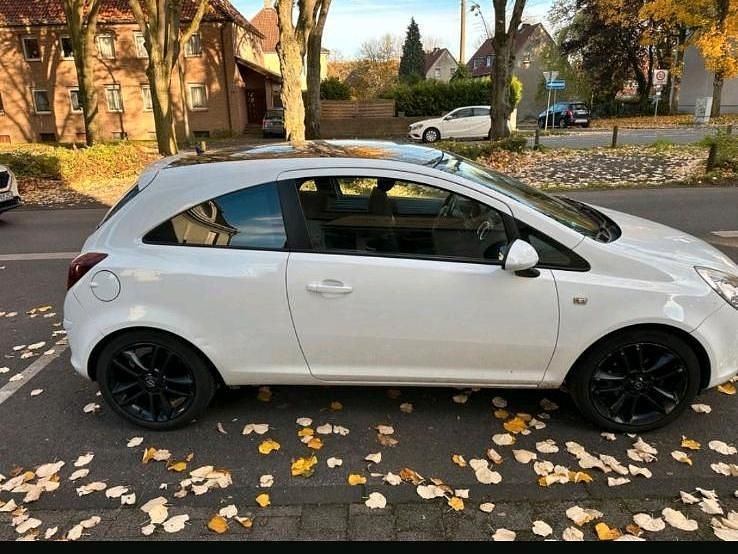 Weiß Gebraucht 2009 Opel Corsa Kleinwagen | 1.500 € (Superpreis) - Bild 1/4