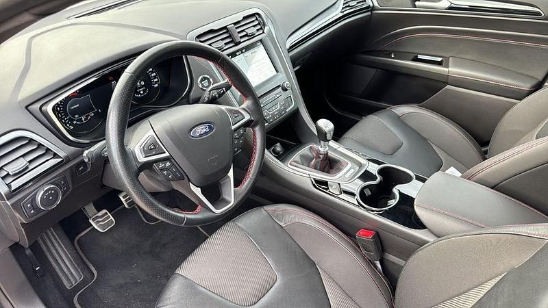 Gebraucht Ford Mondeo ST-Line 165 PS (121 kW) 2018 Schwarz Limousine