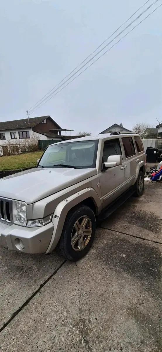 Second-hand Jeep Commander 218 CP (160 kW) 2010 SUV