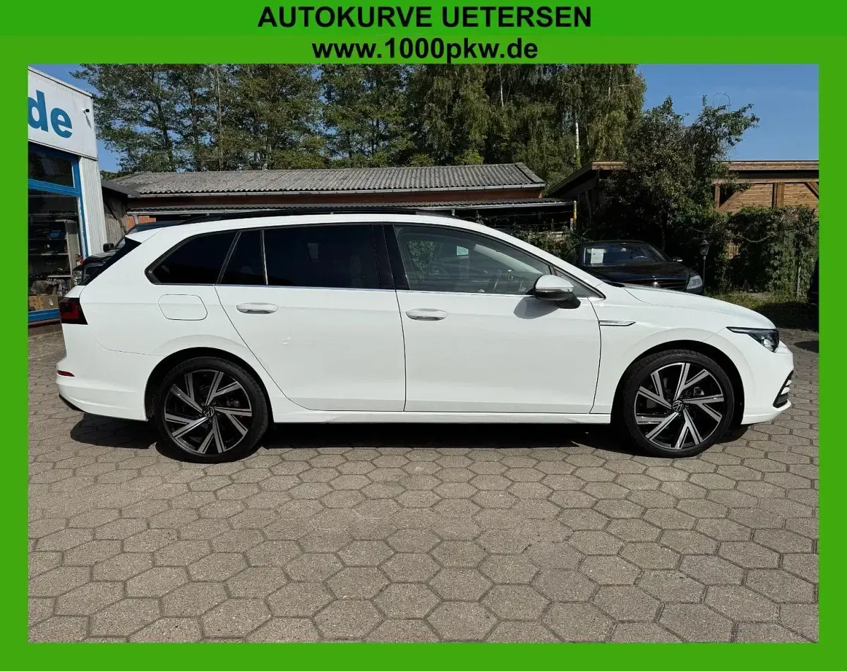 Gebraucht VW Golf VIII Style 150 PS (110 kW) 2022 Weiß Kombi