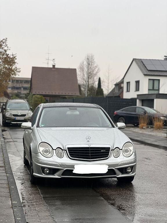 Gebraucht Mercedes E320 Avantgarde 224 PS (164 kW) 2006 Silber Limousine