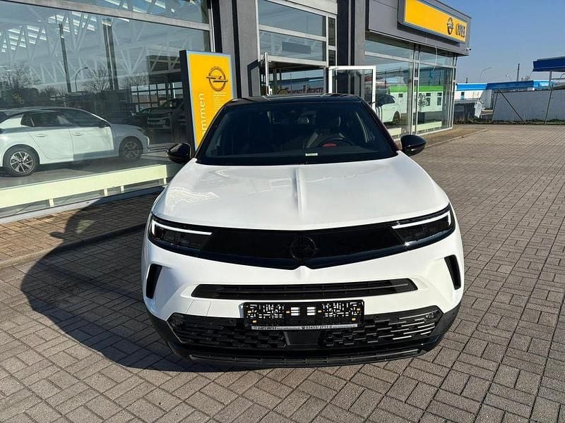 Gebraucht Opel Mokka GS Line 101 PS (74 kW) 2024 Lack weiss banquise/typ aussen SUV