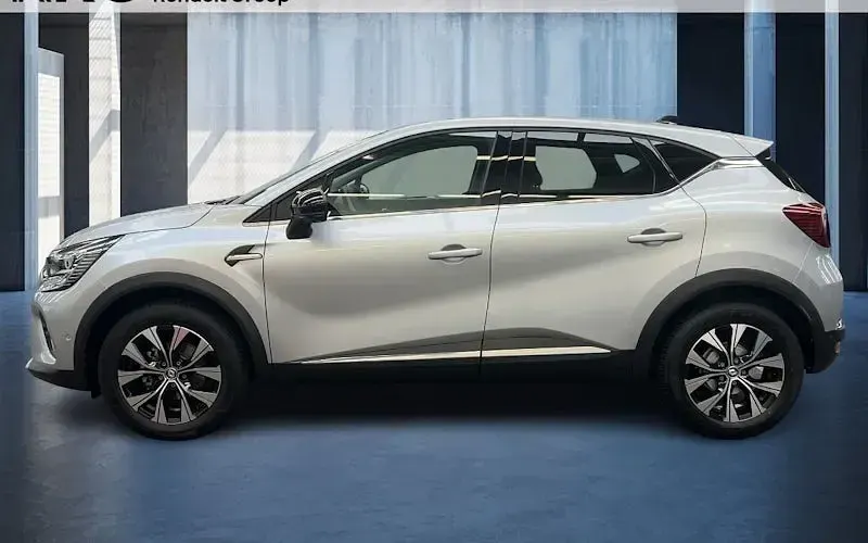 Używany Renault Captur Techno 91 KM (66 kW) 2023 Szary SUV