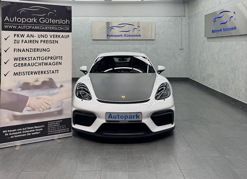 Weiß Gebraucht 2023 Porsche Cayman GT4 Coupé | 106.999 € (Superpreis) - Bild 1/4